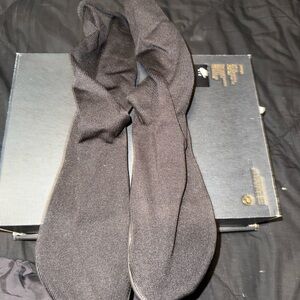 Yeezy sock shoe size1 (men7-9) nib clean crispy never worn